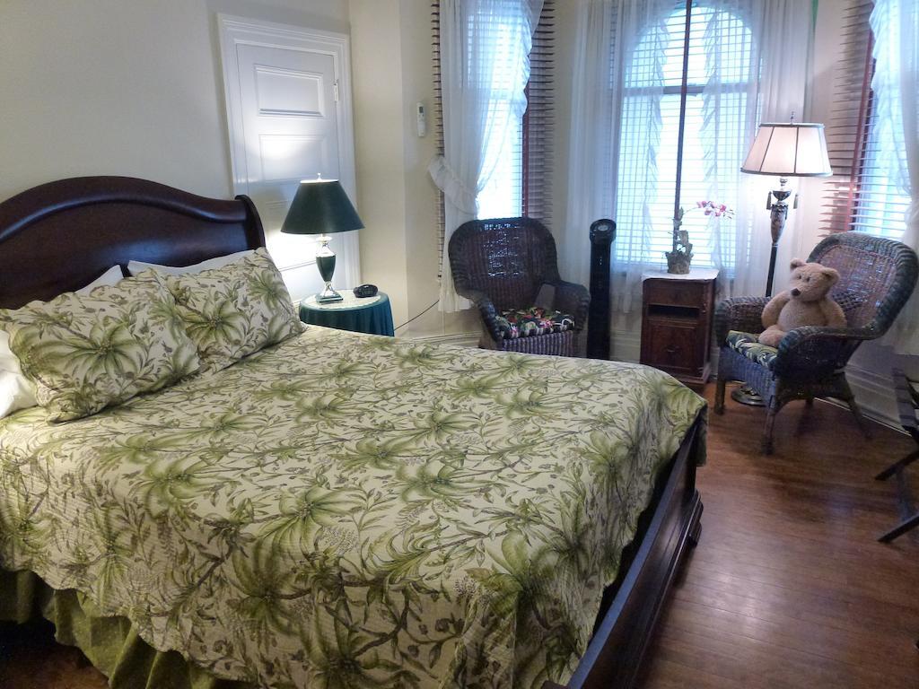 Auberge King Edward Bed And Breakfast Ottawa Room photo